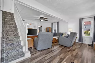 1712 Wilcox St, Crest Hill, IL 60403 - Photo 3