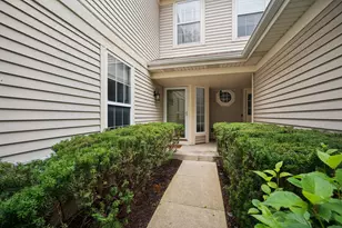22 Cloverdale Ct, Algonquin, IL 60102 - Photo 7