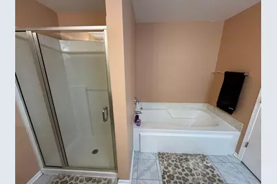 587 Saddlebrook Lane, Vernon Hills, IL 60061 - Photo 13