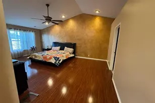 587 Saddlebrook Ln, Vernon Hills, IL 60061 - Photo 11