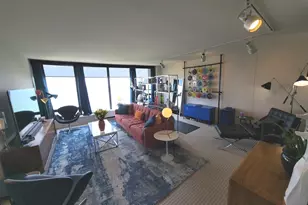 5445 N Sheridan Rd, Chicago, IL 60640 - Photo 5