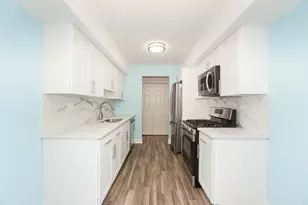 250 Old Oak Dr, Buffalo Grove, IL 60089 - Photo 11