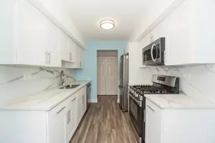 250 Old Oak Dr, Buffalo Grove, IL 60089 - Photo 13