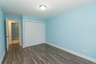 250 Old Oak Dr, Buffalo Grove, IL 60089 - Photo 29