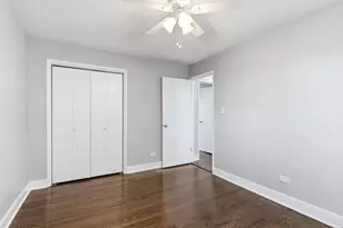 7900 S Merrill Ave, Chicago, IL 60649 - Photo 13
