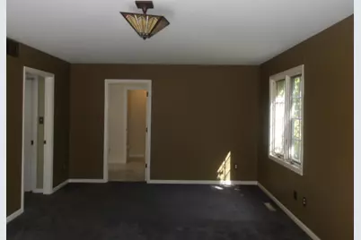 304 Greenway Lane, Decatur, IL 62521 - Photo 9