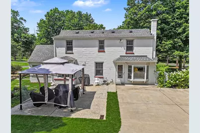 9000 Wolf Road, Burr Ridge, IL 60527 - Photo 7