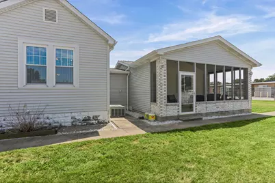 851 11th Street, Carlyle, IL 62231 - Photo 9