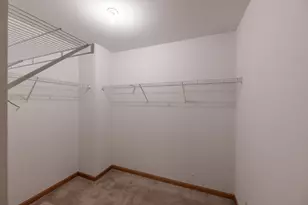 80 Kingsport Dr, South Elgin, IL 60177 - Photo 15