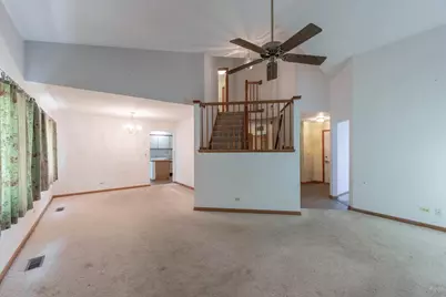 80 Kingsport Drive, South Elgin, IL 60177 - Photo 3