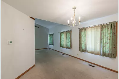 80 Kingsport Drive, South Elgin, IL 60177 - Photo 5