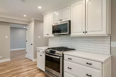 305 E Armitage Avenue, Elmhurst, IL 60126 - Photo 7