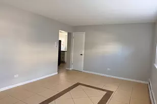 6151 S 76th Ave, Summit, IL 60501 - Photo 3