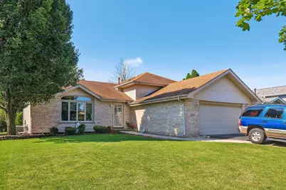 16661 W Oneida Drive, Lockport, IL 60441 - Photo 1