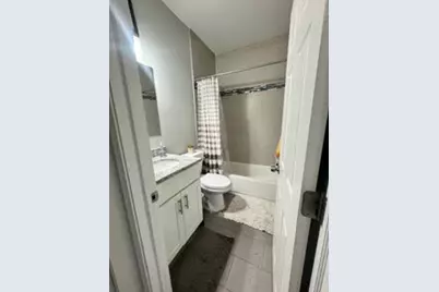 1300 N Greenview Avenue #2R, Chicago, IL 60642 - Photo 11