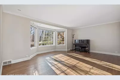 1744 Central Avenue, Wilmette, IL 60091 - Photo 3