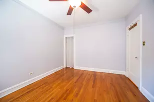 2430 W Greenleaf Ave, Chicago, IL 60645 - Photo 11