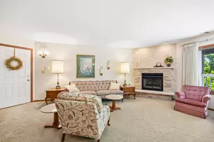 2545 Harbor Dr, Joliet, IL 60431 - Photo 5