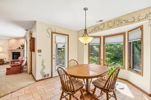 2545 Harbor Dr, Joliet, IL 60431 - Photo 11