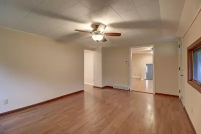 315 E Booth Street, Tampico, IL 61283 - Photo 7