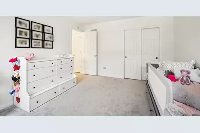 [Address not provided], Gurnee, IL 60031 - Photo 27
