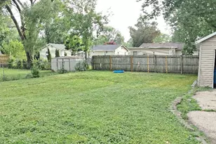626 N Buell Ave, Aurora, IL 60506 - Photo 3