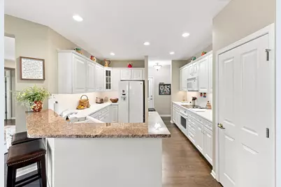 13106 Eakin Creek Court, Huntley, IL 60142 - Photo 13