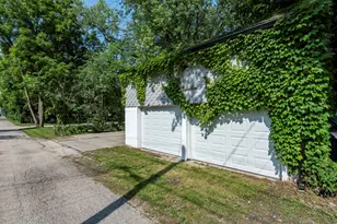 3002 Enoch Ave, Zion, IL 60099 - Photo 49