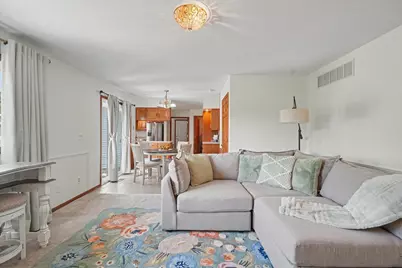 324 N Chaucer Boulevard, Monticello, IL 61856 - Photo 13
