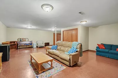 324 N Chaucer Boulevard, Monticello, IL 61856 - Photo 59
