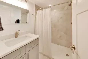 7528 W Winnemac Ave, Harwood Heights, IL 60706 - Photo 23