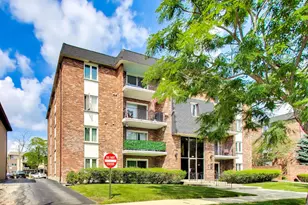 11012 S Kilpatrick Ave, Oak Lawn, IL 60453 - Photo 3
