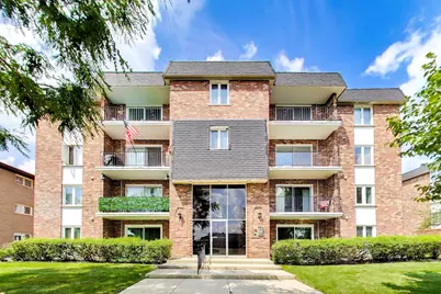 11012 S Kilpatrick Avenue #2NE, Oak Lawn, IL 60453 - Photo 1