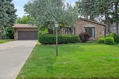 3N565 Crown Road, Elmhurst, IL 60126 - Photo 1