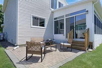 1334 S Pleasant Hill Gate, Waukegan, IL 60085 - Photo 5