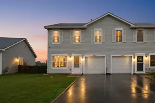 388 Richmond Dr, Romeoville, IL 60446 - Photo 3