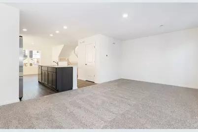 1059 Briar Glen Court, Hampshire, IL 60140 - Photo 5