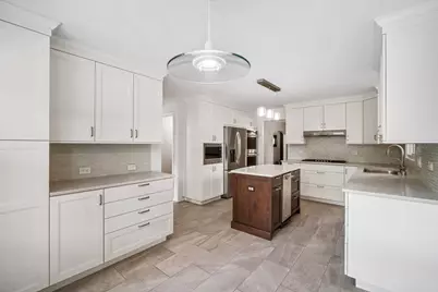 1645 Sherwood Road, Highland Park, IL 60035 - Photo 15