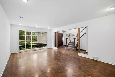 1645 Sherwood Road, Highland Park, IL 60035 - Photo 5