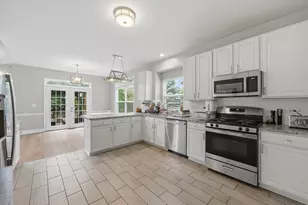 1571 Woodland Ln, Bolingbrook, IL 60490 - Photo 9