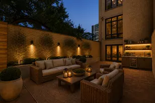 67 W Schiller St, Chicago, IL 60610 - Photo 33