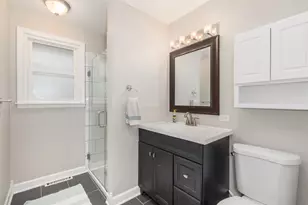 2005 E Cayuga Ln, Mount Prospect, IL 60056 - Photo 13