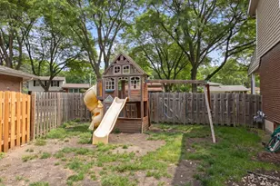 2005 E Cayuga Ln, Mount Prospect, IL 60056 - Photo 25