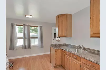 14624 S Albany Avenue, Posen, IL 60469 - Photo 9
