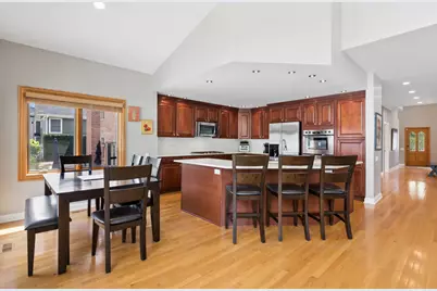 2532 Illinois Road, Northbrook, IL 60062 - Photo 9