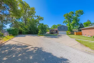 2405 Avondale Avenue, Park Ridge, IL 60068 - Photo 3