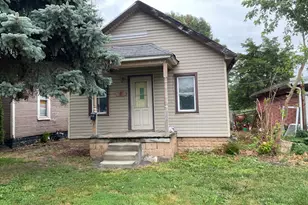 605 N Monroe St, Streator, IL 61364 - Photo 1