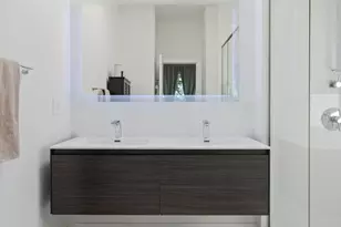 2027 W Race Ave, Chicago, IL 60612 - Photo 11