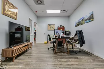 1340 Louis Avenue, Elk Grove Village, IL 60007 - Photo 13