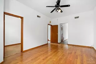 3645 S Wood St, Chicago, IL 60609 - Photo 11